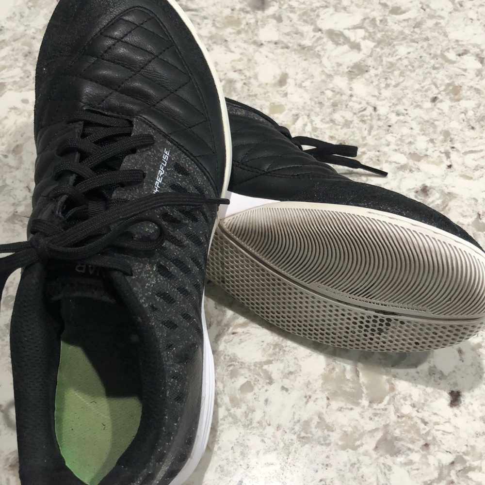 Nike Hyperfuse - image 3